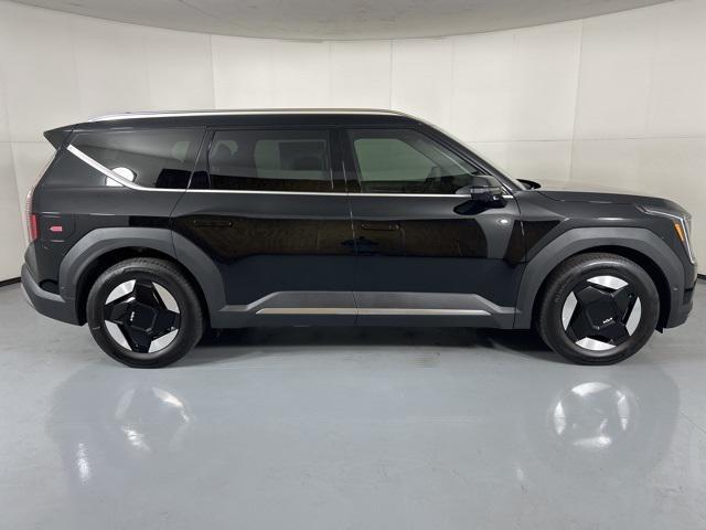 new 2026 Kia EV9 car, priced at $61,470