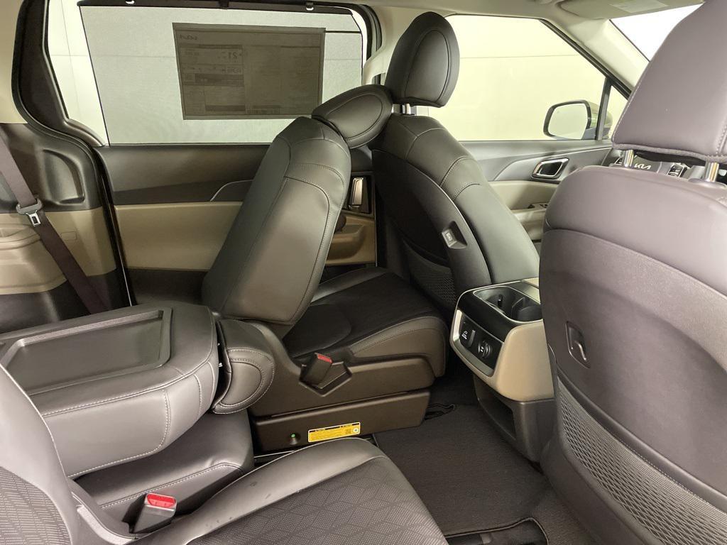 new 2026 Kia Carnival car, priced at $45,689