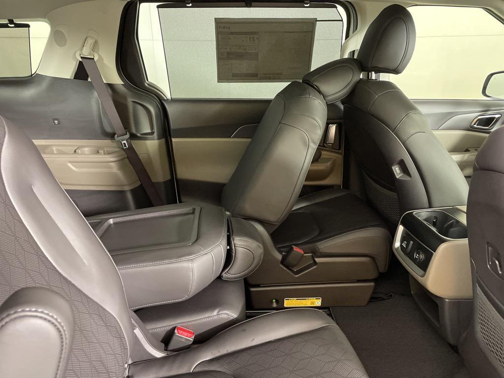 new 2026 Kia Carnival car, priced at $45,689