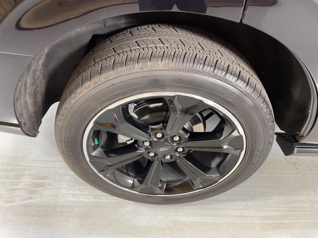 used 2022 Ford Expedition car, priced at $53,900