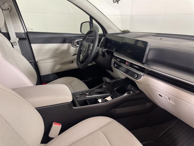 new 2025 Kia Sorento car, priced at $37,102