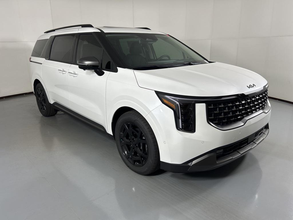 new 2026 Kia Carnival Hybrid car, priced at $52,874