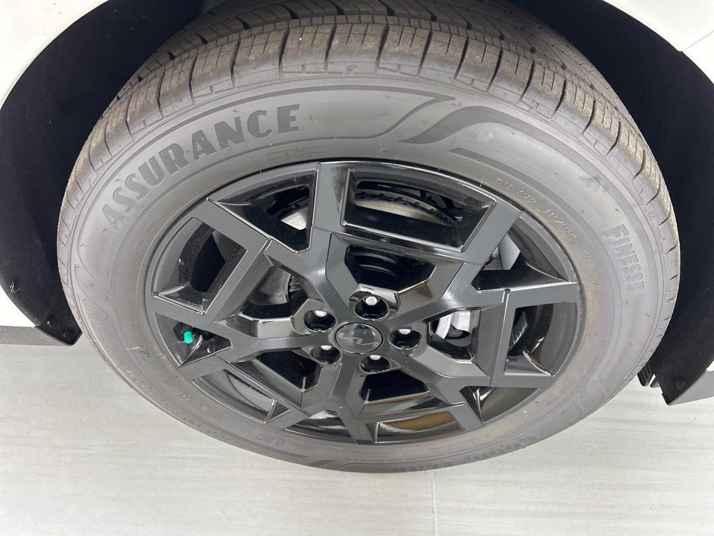 new 2026 Kia Carnival Hybrid car, priced at $52,874