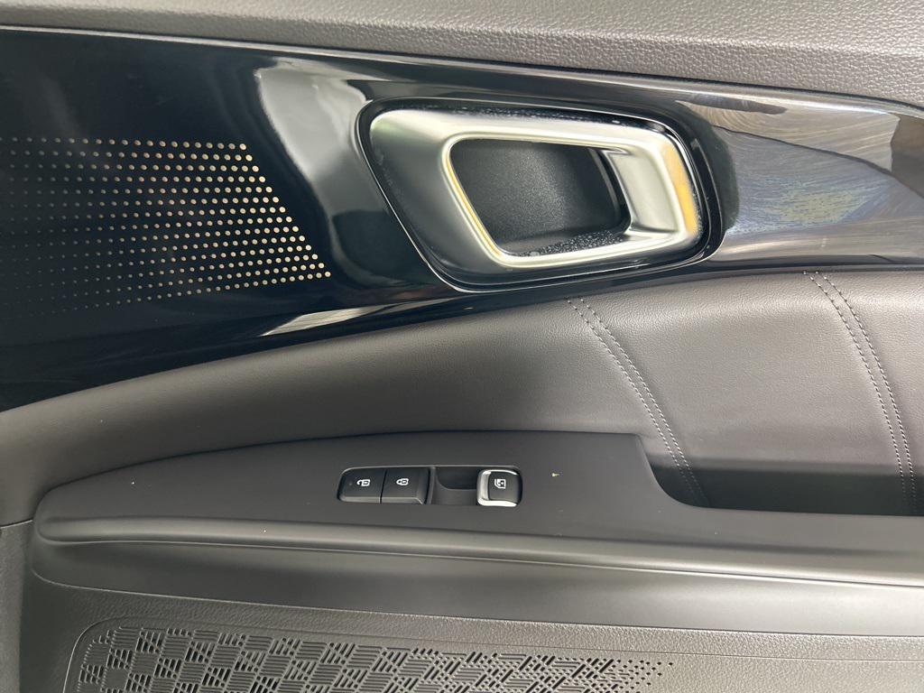 new 2026 Kia Carnival Hybrid car, priced at $52,874