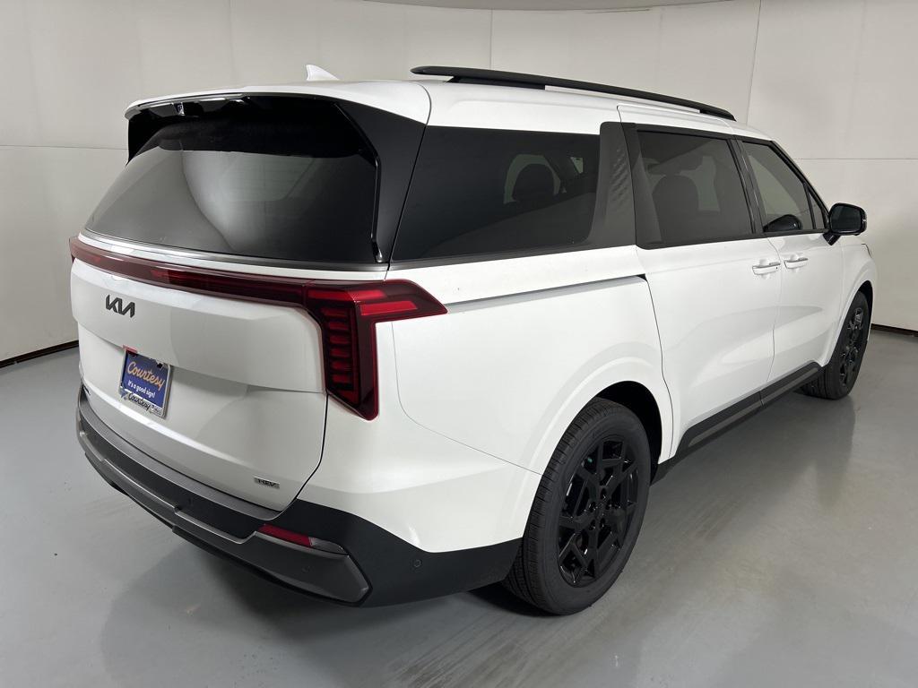 new 2026 Kia Carnival Hybrid car, priced at $52,874