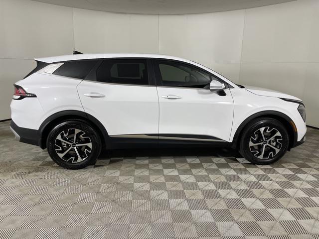 new 2025 Kia Sportage car, priced at $30,160