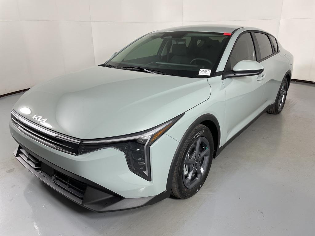 new 2025 Kia K4 car, priced at $22,626