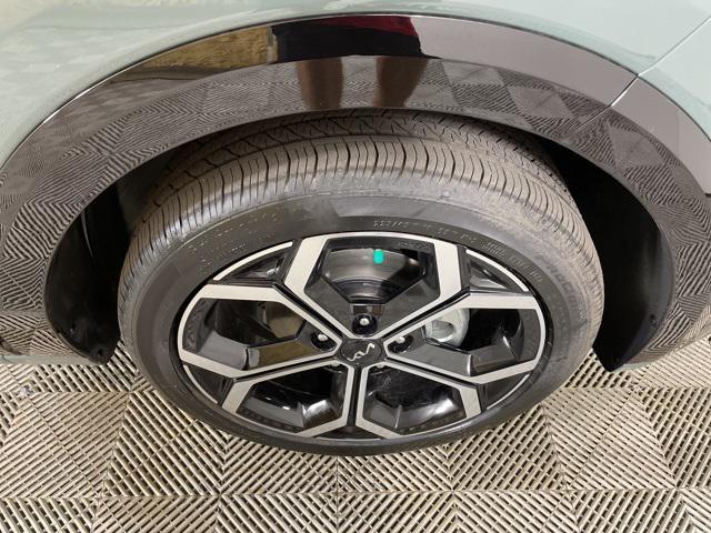 new 2025 Kia Niro car, priced at $31,363