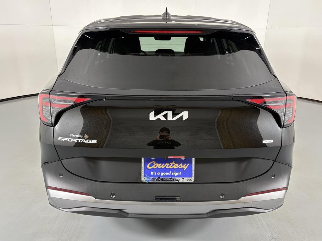 new 2026 Kia Sportage Hybrid car, priced at $30,498