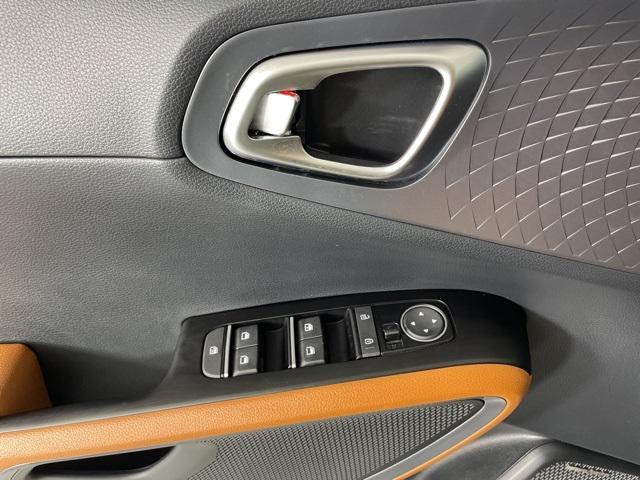 new 2025 Kia Soul car, priced at $25,992