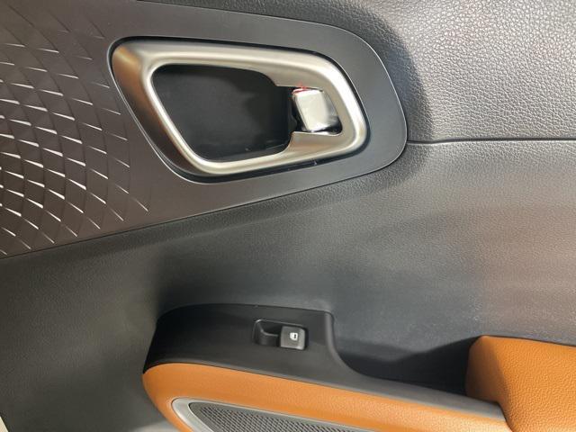 new 2025 Kia Soul car, priced at $25,992
