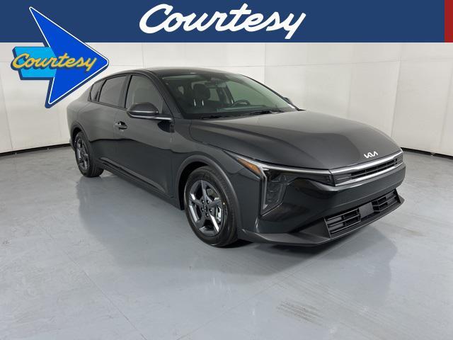 new 2025 Kia K4 car, priced at $22,957