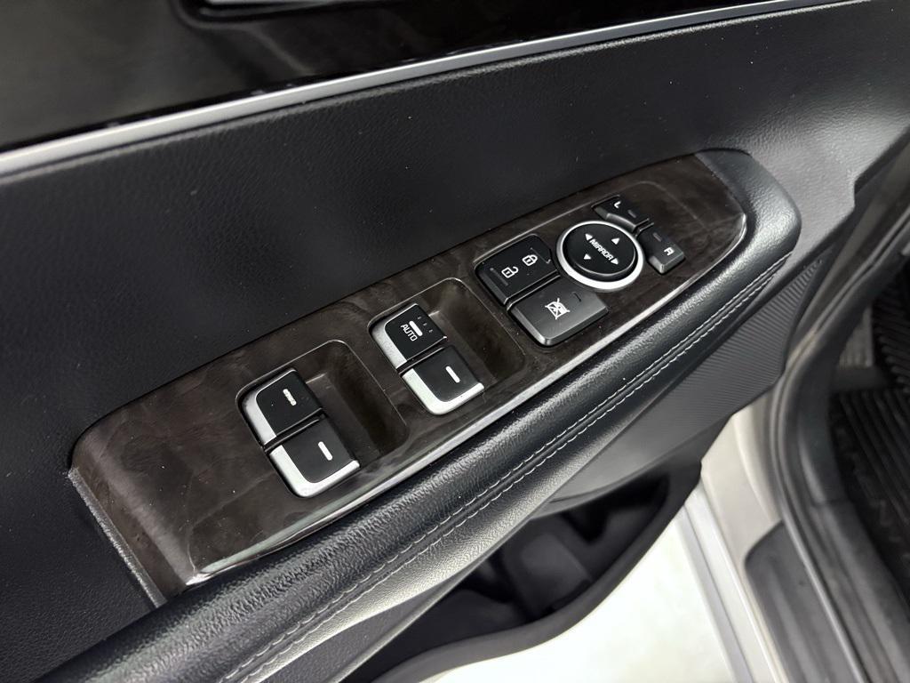 used 2018 Kia Sorento car, priced at $11,300