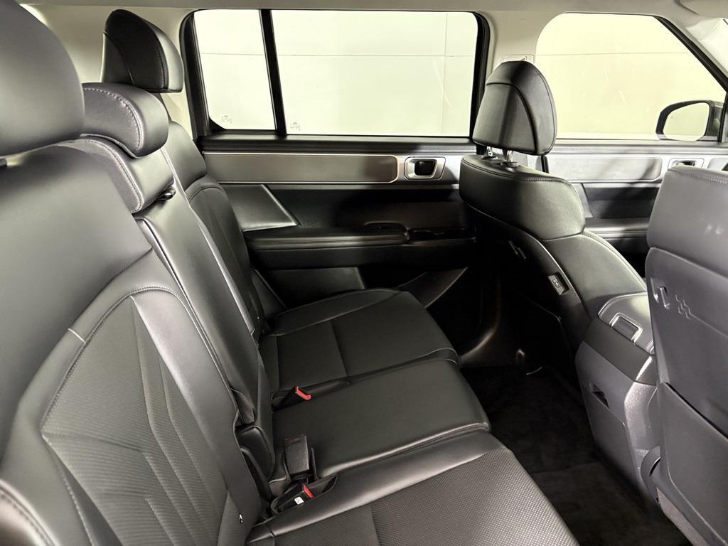 used 2025 Hyundai Santa Fe car, priced at $35,400