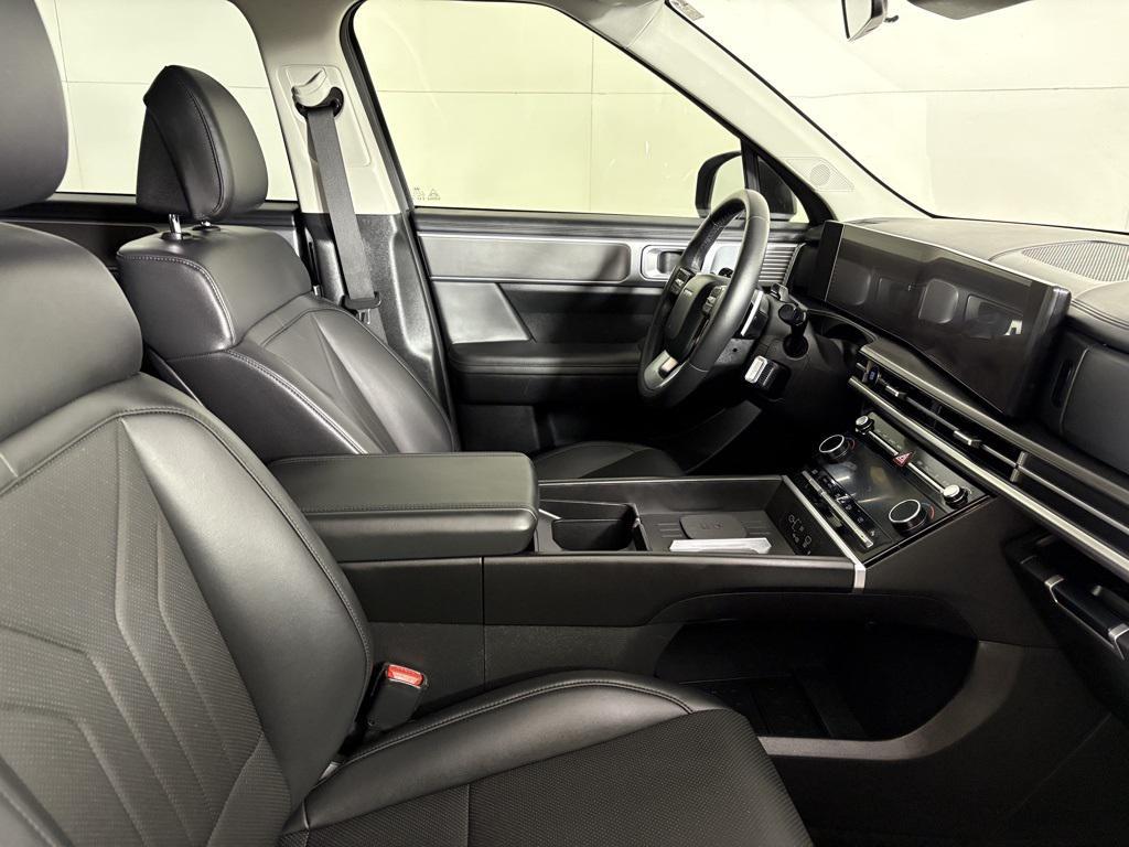 used 2025 Hyundai Santa Fe car, priced at $35,400