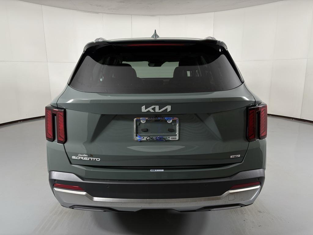 new 2026 Kia Sorento Hybrid car, priced at $43,690