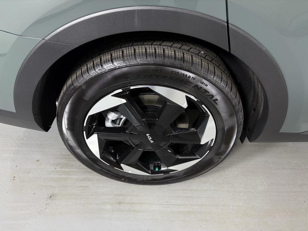 new 2026 Kia Sorento Hybrid car, priced at $43,690