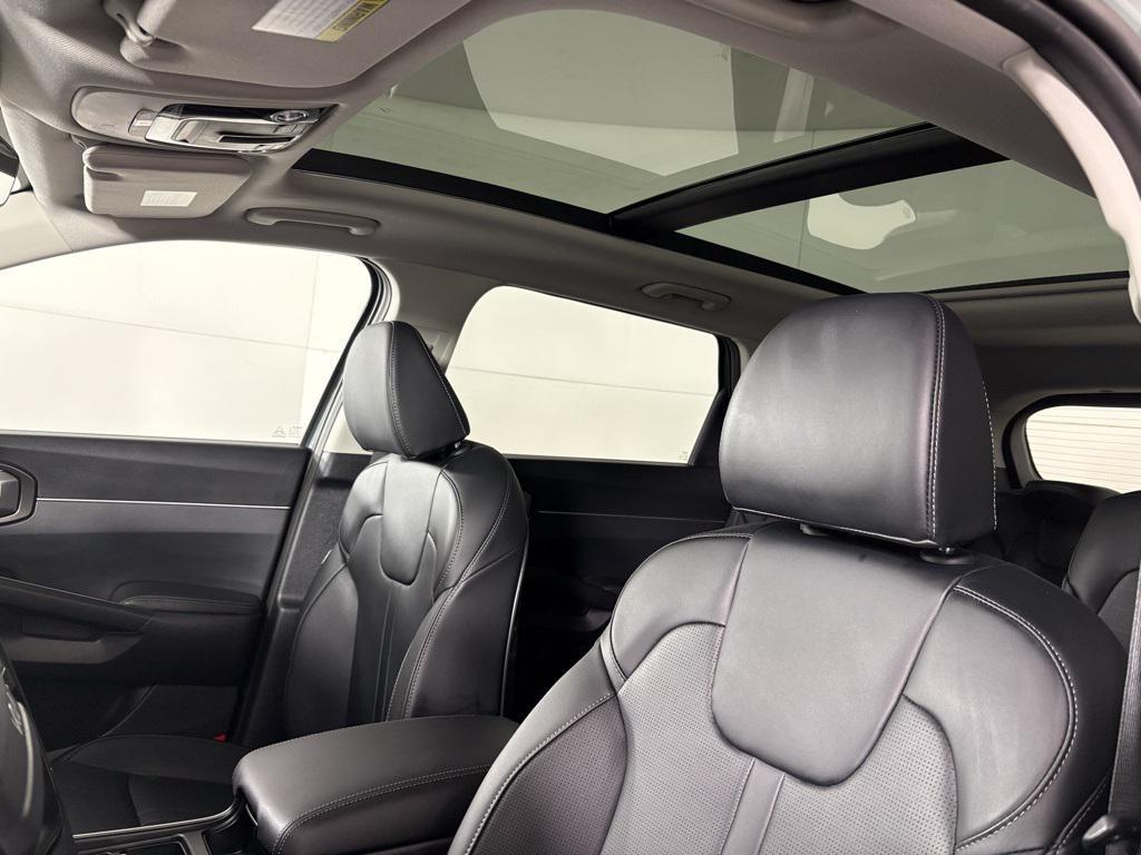 new 2026 Kia Sorento Hybrid car, priced at $43,690