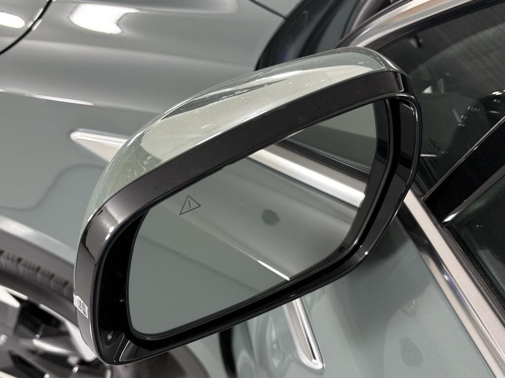 new 2026 Kia Sorento Hybrid car, priced at $43,690