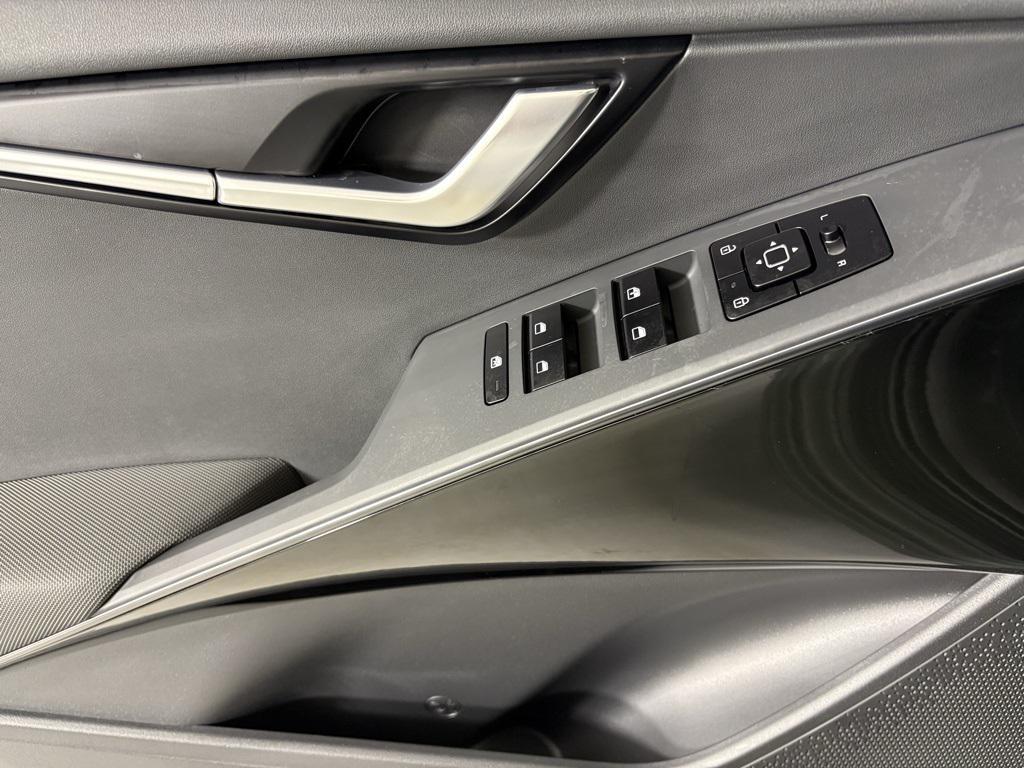 new 2026 Kia Niro car, priced at $33,695