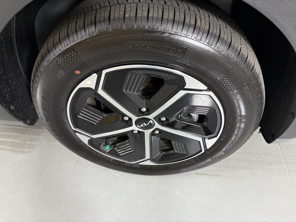 new 2026 Kia Niro car, priced at $33,695