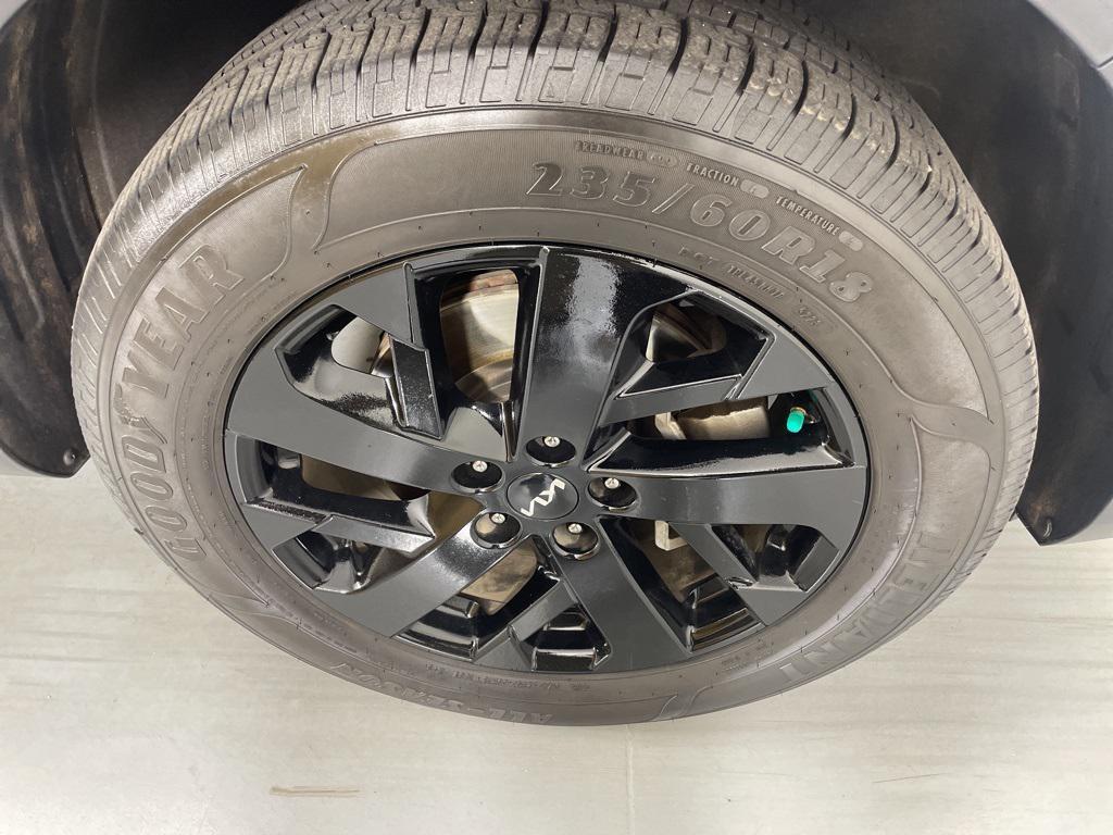 used 2022 Kia Sorento car, priced at $25,600