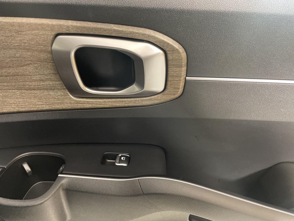 used 2022 Kia Sorento car, priced at $25,600