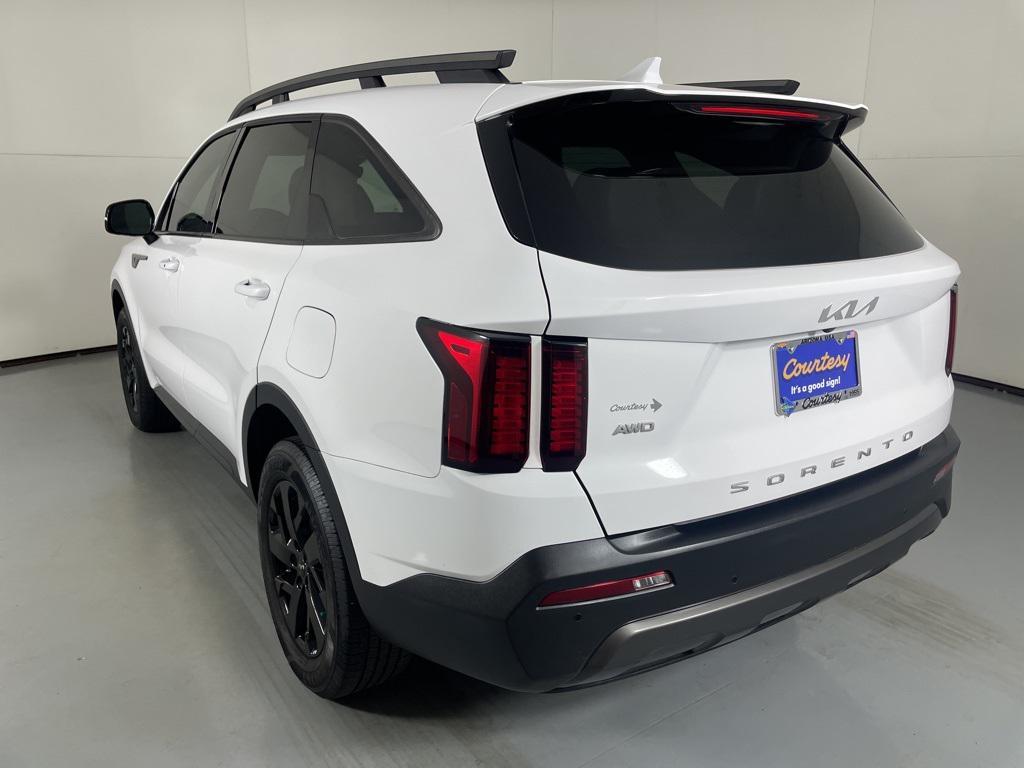 used 2022 Kia Sorento car, priced at $25,600