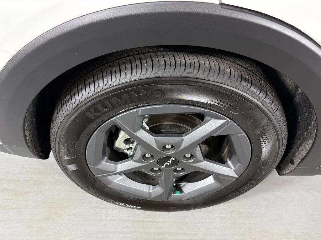 new 2025 Kia K4 car, priced at $23,004