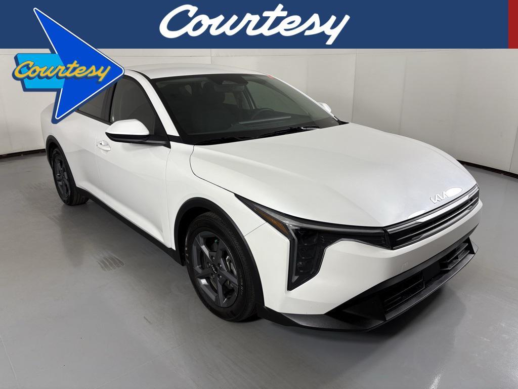 new 2025 Kia K4 car, priced at $23,004