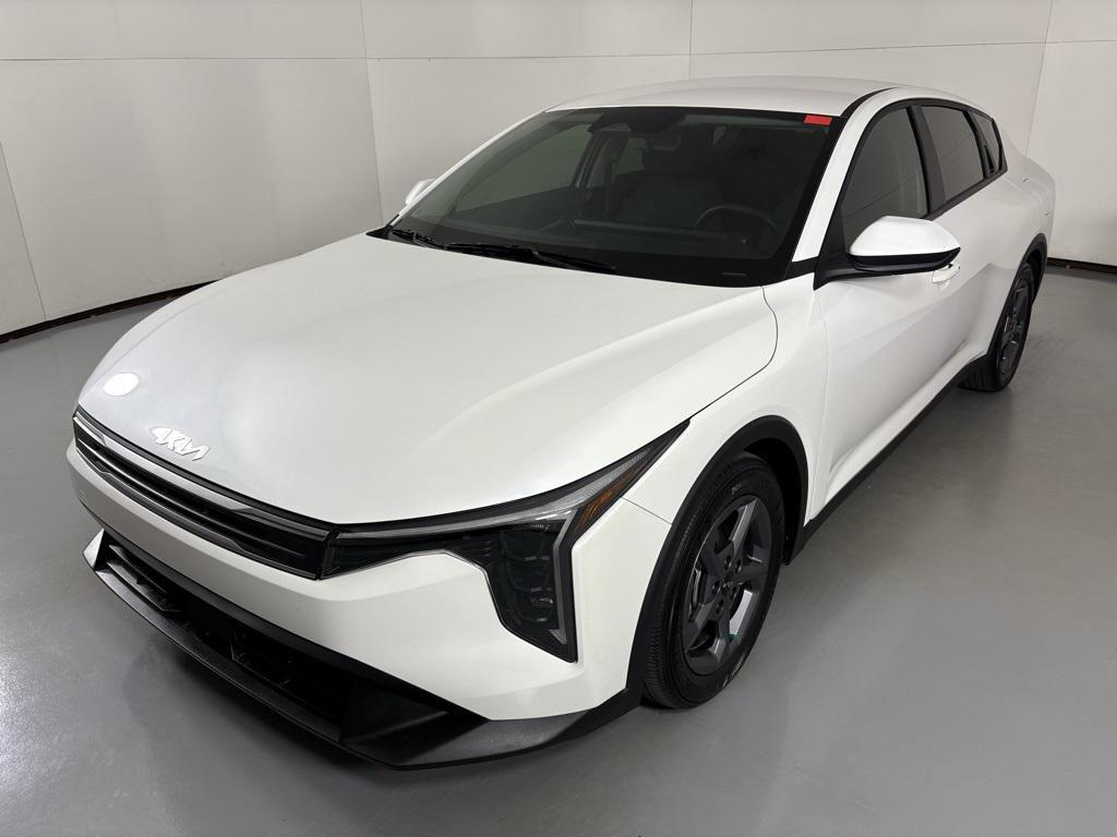 new 2025 Kia K4 car, priced at $23,004
