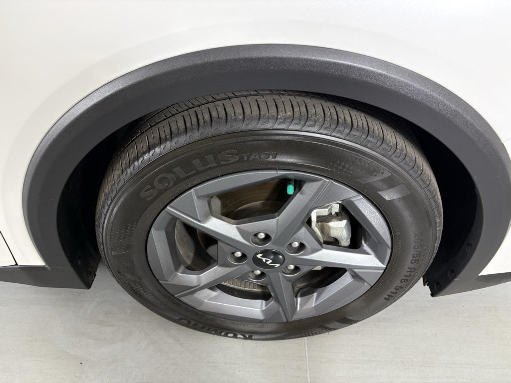 new 2025 Kia K4 car, priced at $23,004