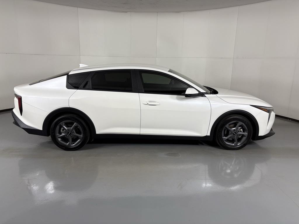 new 2025 Kia K4 car, priced at $23,004