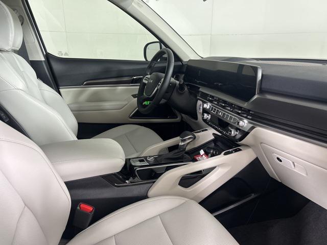 new 2025 Kia Telluride car, priced at $40,533