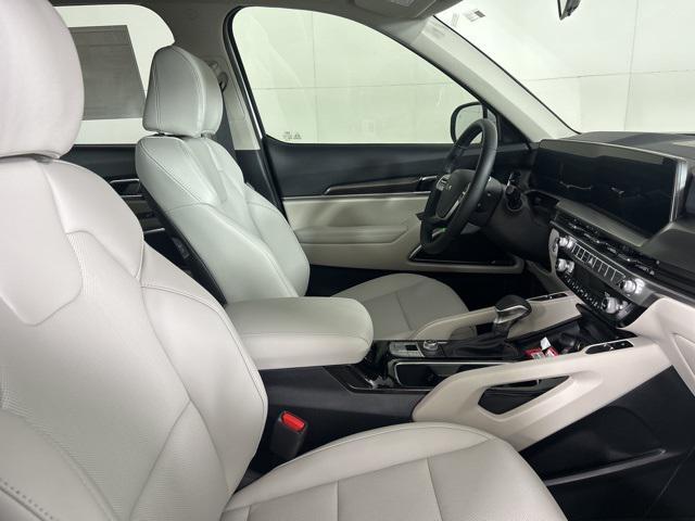 new 2025 Kia Telluride car, priced at $40,533