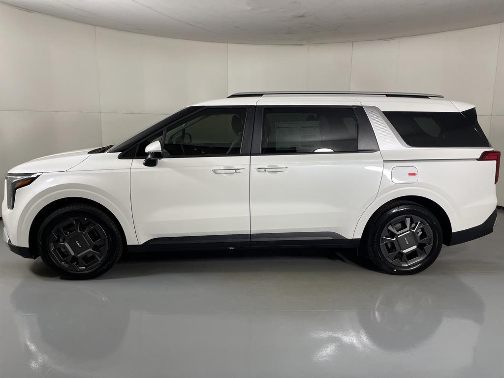 new 2026 Kia Carnival Hybrid car, priced at $43,343