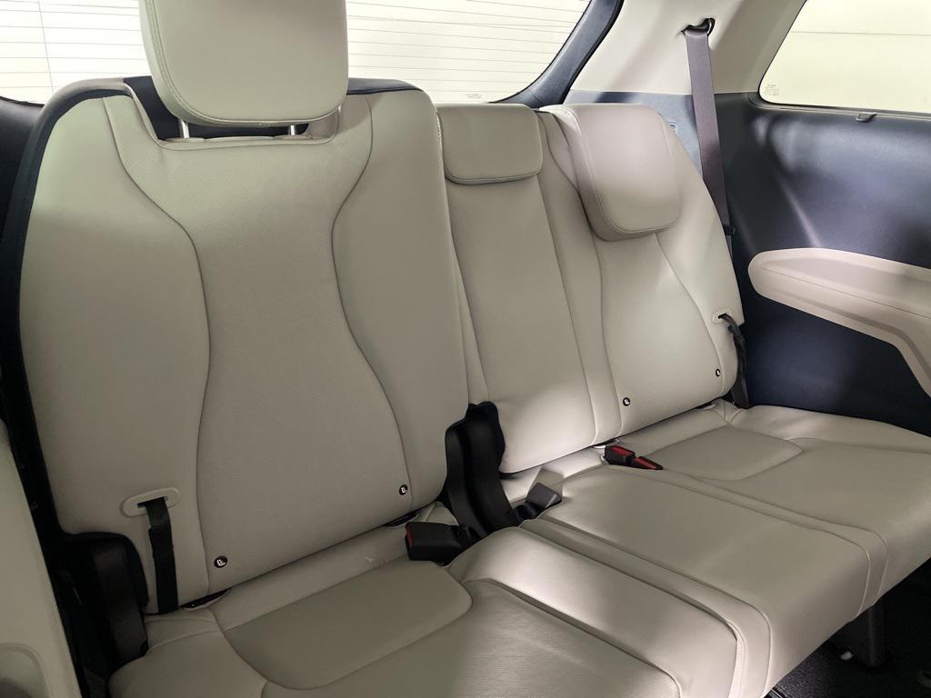 new 2026 Kia Carnival Hybrid car, priced at $43,343