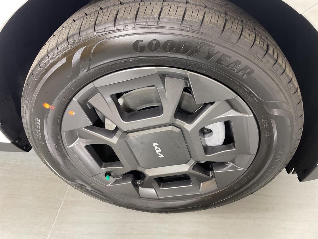 new 2026 Kia Carnival Hybrid car, priced at $43,343