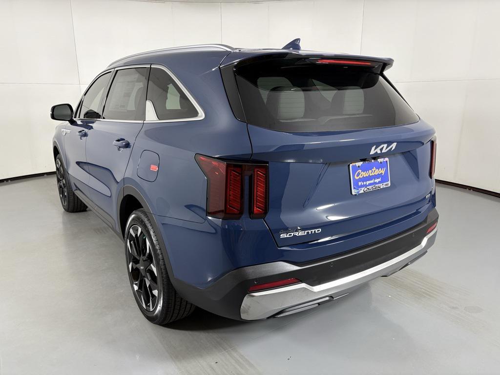 new 2026 Kia Sorento car, priced at $38,092