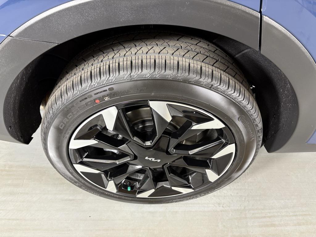 new 2026 Kia Sorento car, priced at $38,092