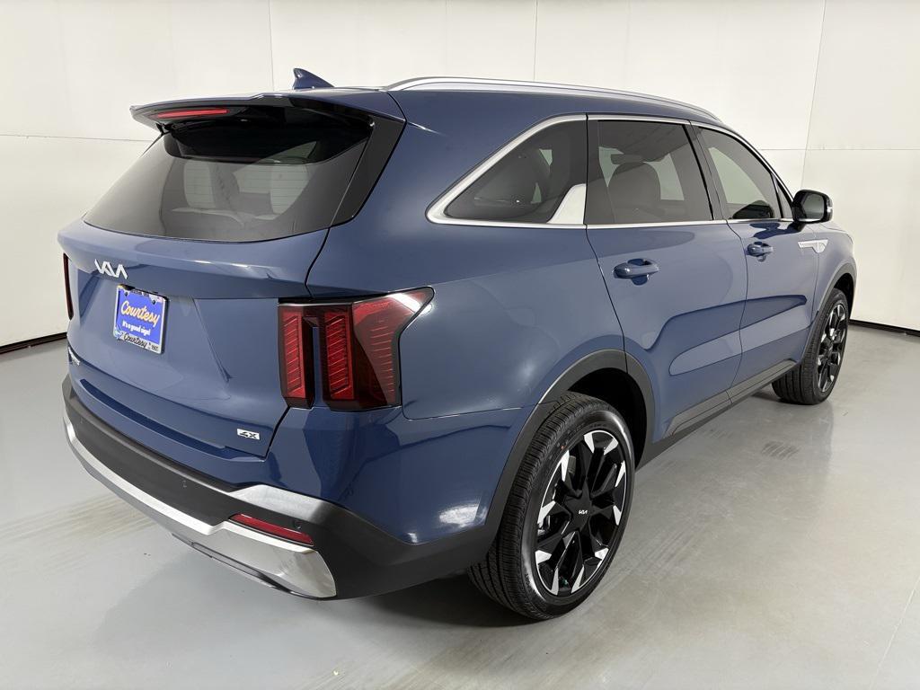 new 2026 Kia Sorento car, priced at $38,092