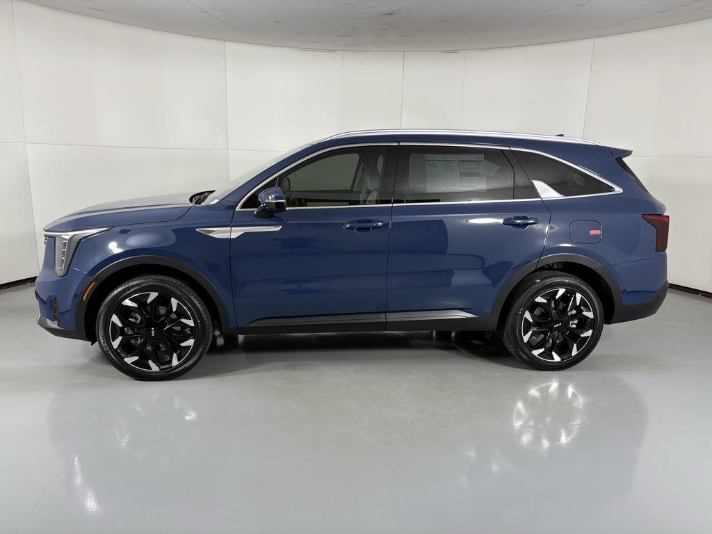 new 2026 Kia Sorento car, priced at $38,092