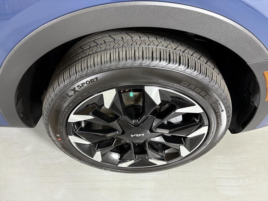 new 2026 Kia Sorento car, priced at $38,092