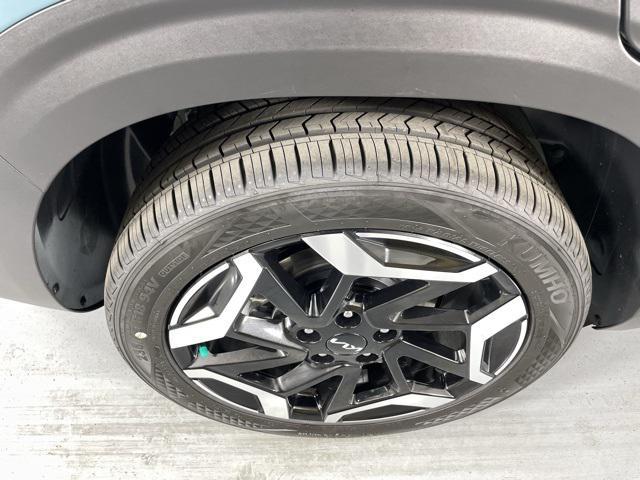 new 2026 Kia Seltos car, priced at $33,370
