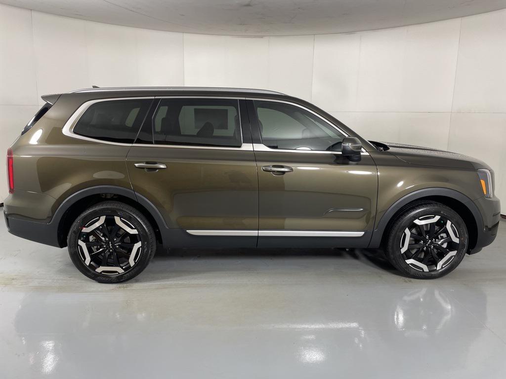 new 2025 Kia Telluride car, priced at $38,520