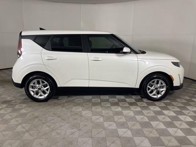 new 2025 Kia Soul car, priced at $23,090