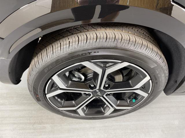 new 2025 Kia Niro car, priced at $27,075