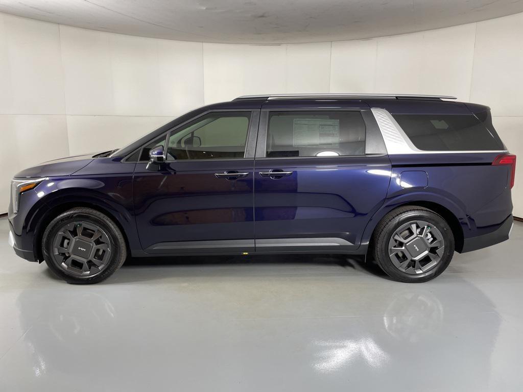 new 2026 Kia Carnival Hybrid car, priced at $42,735