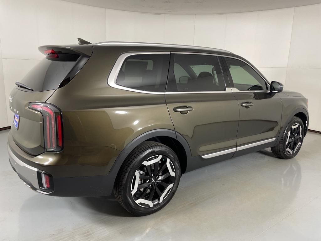 new 2025 Kia Telluride car, priced at $42,478