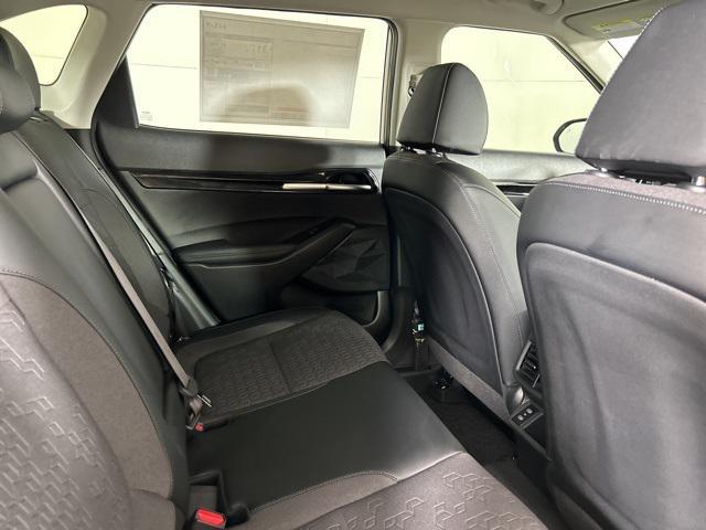 new 2025 Kia Seltos car, priced at $25,869